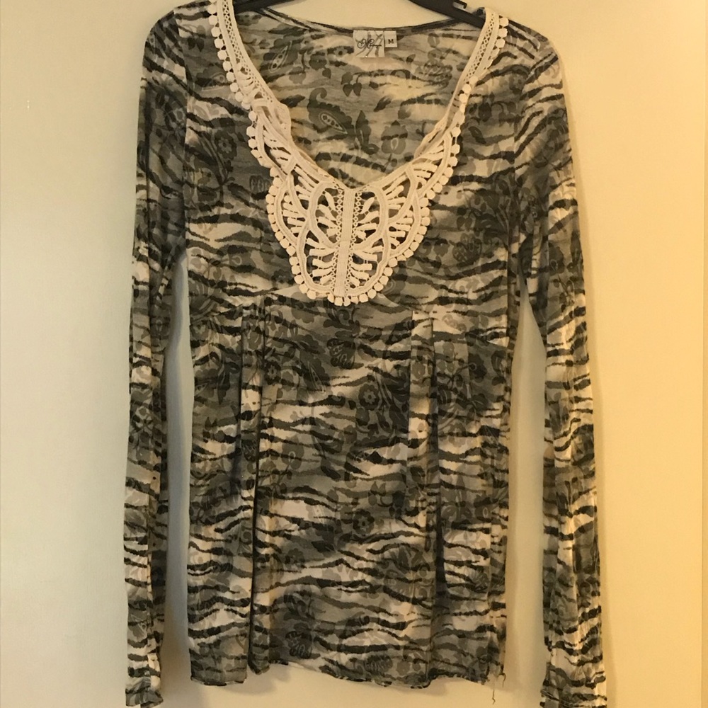 MERINGUE Top